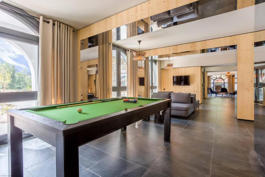 Modern 2Br 5* Pool Gym Spa Garage Mont-Blanc View Шамони Экстерьер фото
