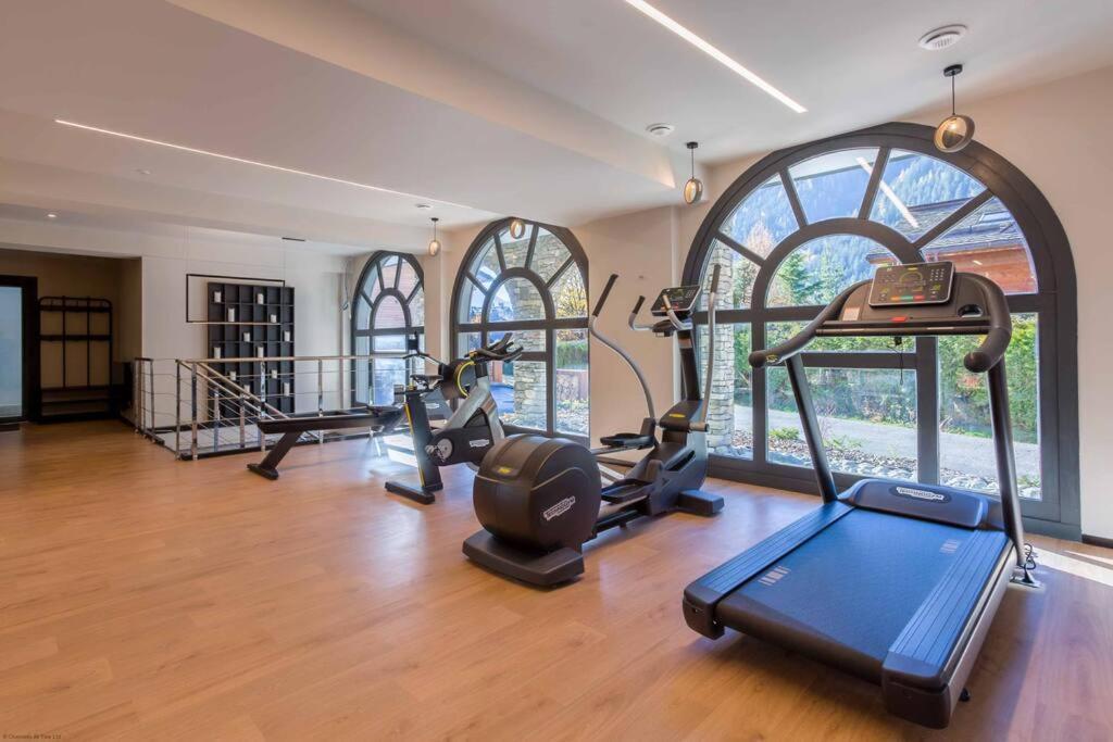Modern 2Br 5* Pool Gym Spa Garage Mont-Blanc View Шамони Экстерьер фото